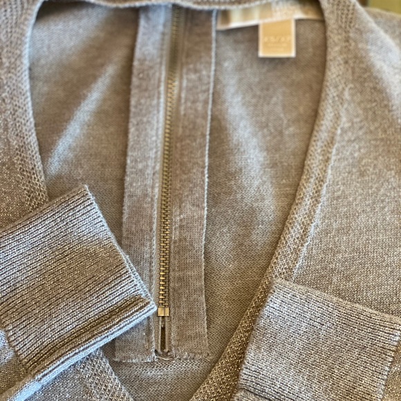 Sweater XS - Picture 3 of 3